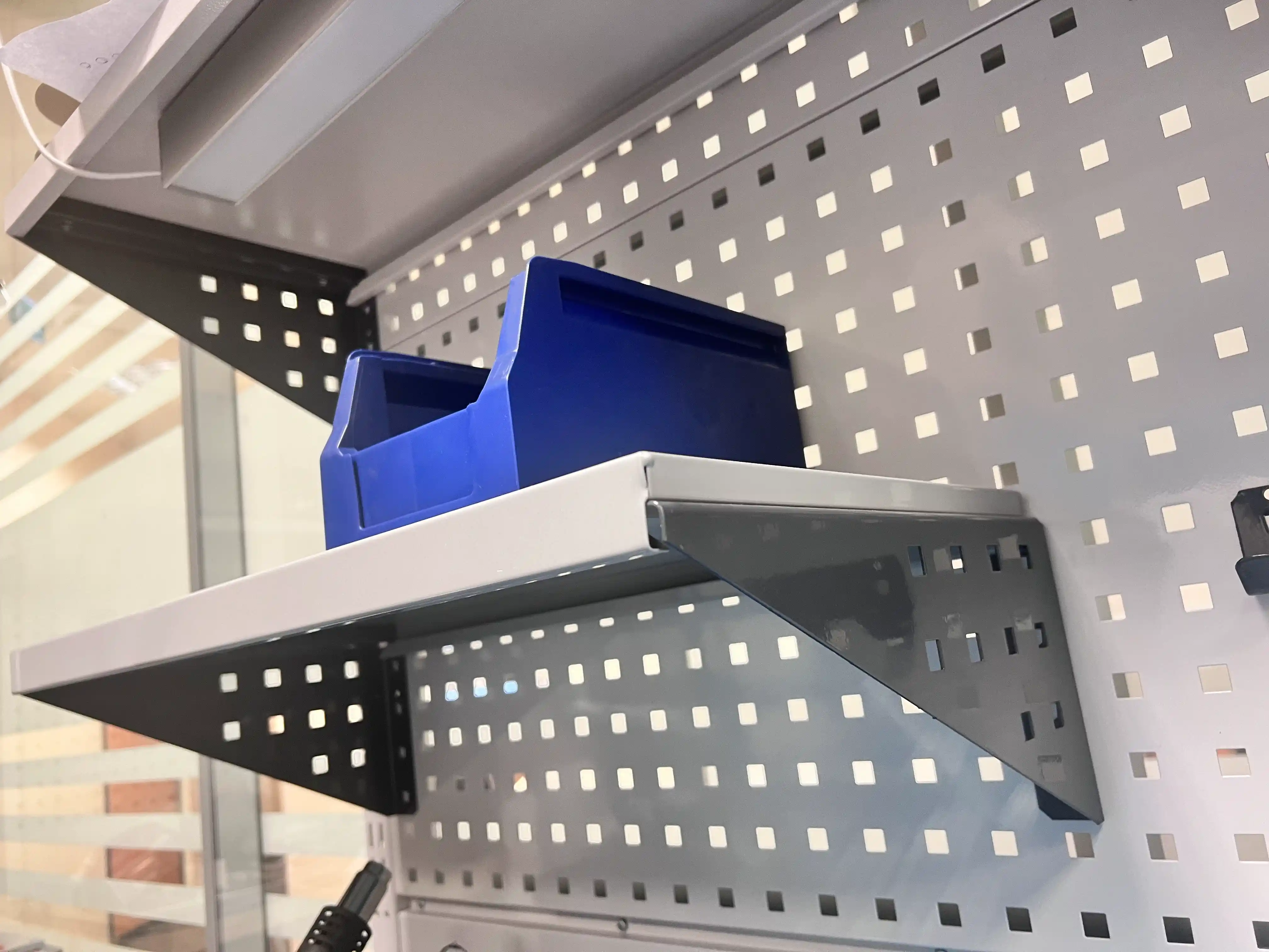 CTR 1202.S37.3-1 Верстак слесарный 1670x1193x743 мм