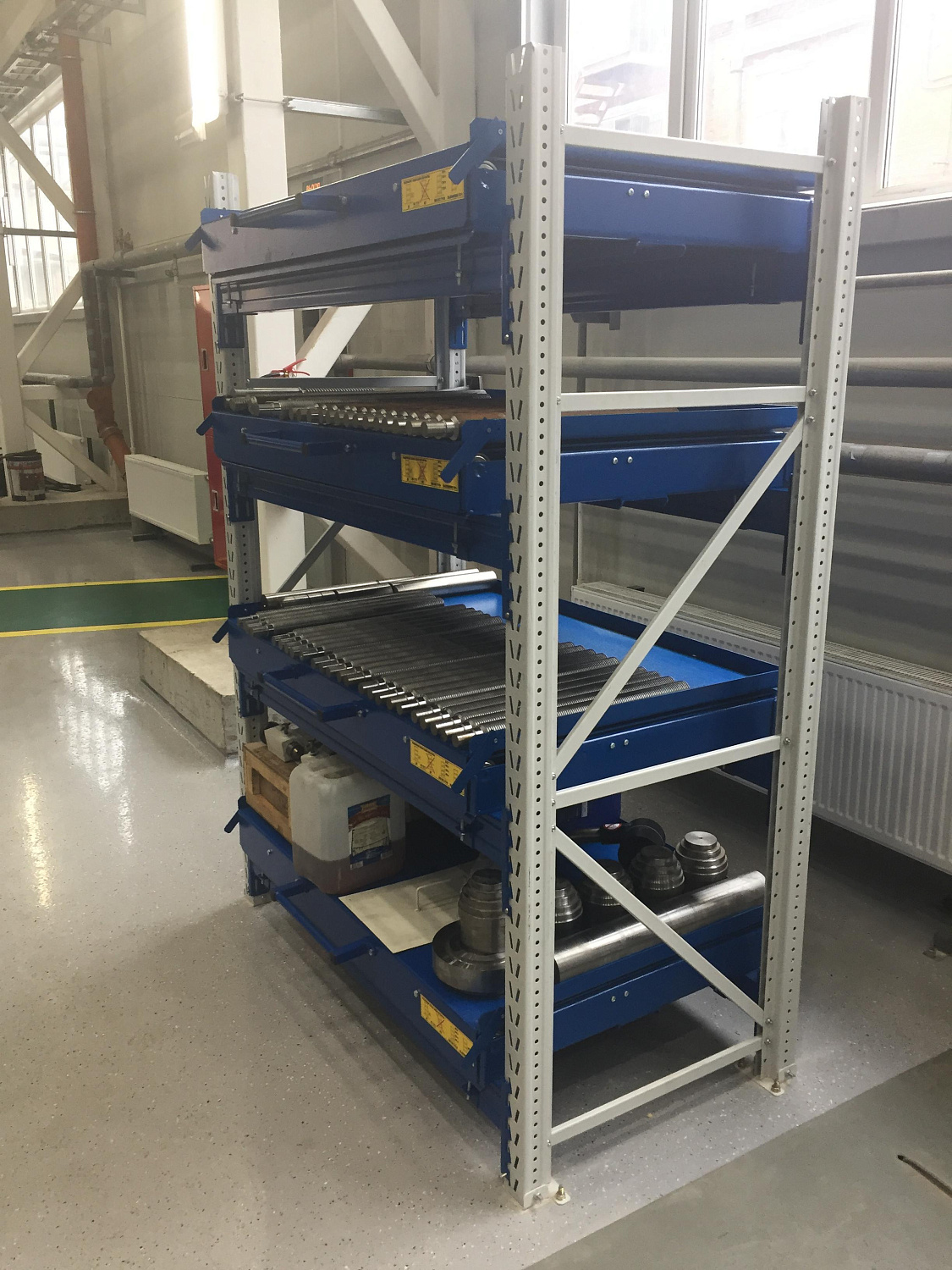 ER-00023585 Стеллаж с выкатными платформами S-HEAVY 1000/1300 (4 яруса хранения)