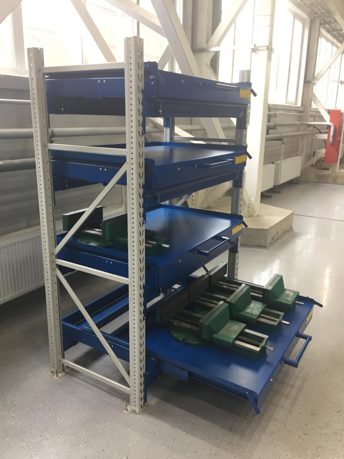 ER-00023585 Стеллаж с выкатными платформами S-HEAVY 1000/1300 (4 яруса хранения)