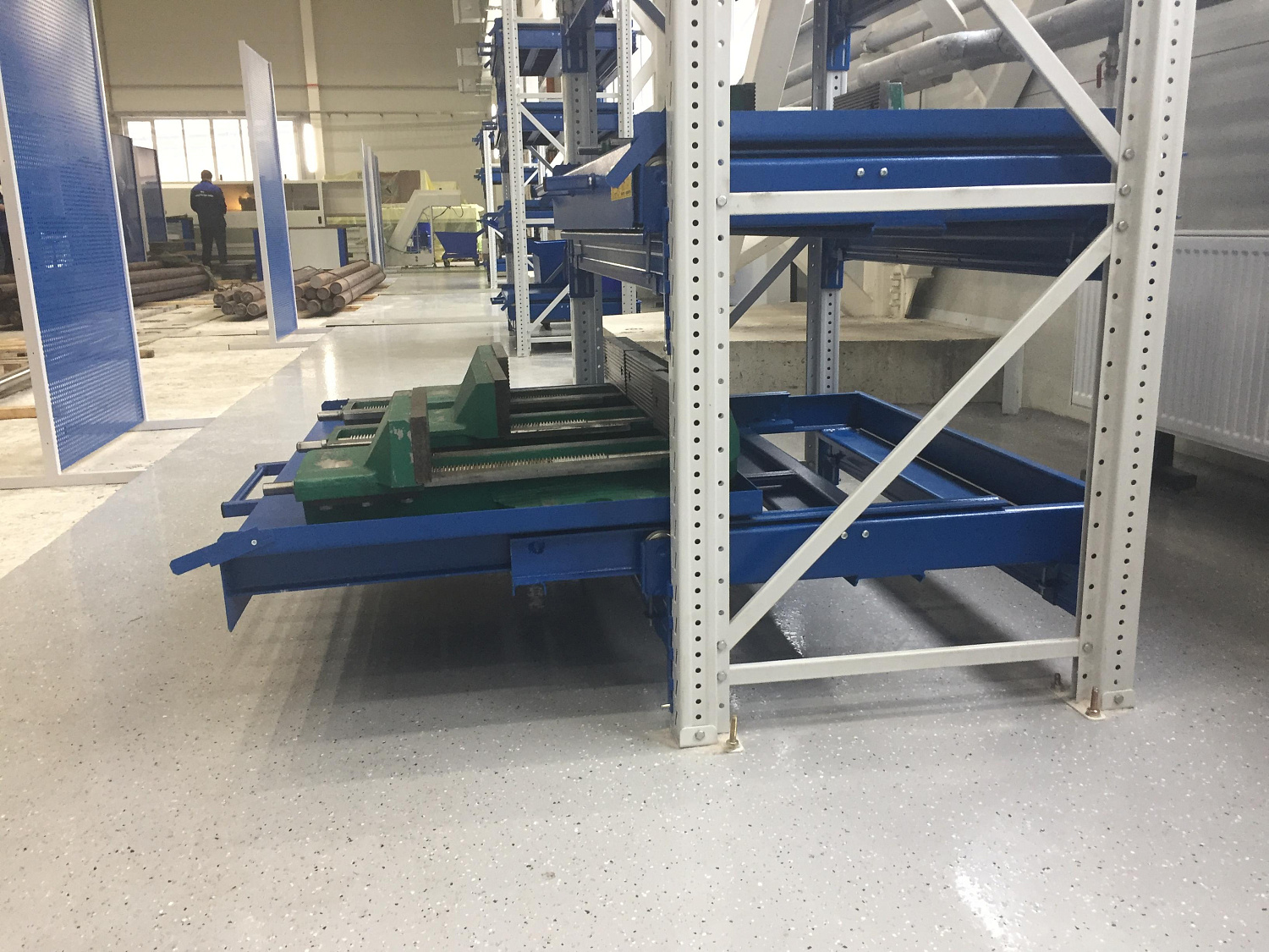 ER-00023585 Стеллаж с выкатными платформами S-HEAVY 1000/1300 (4 яруса хранения)