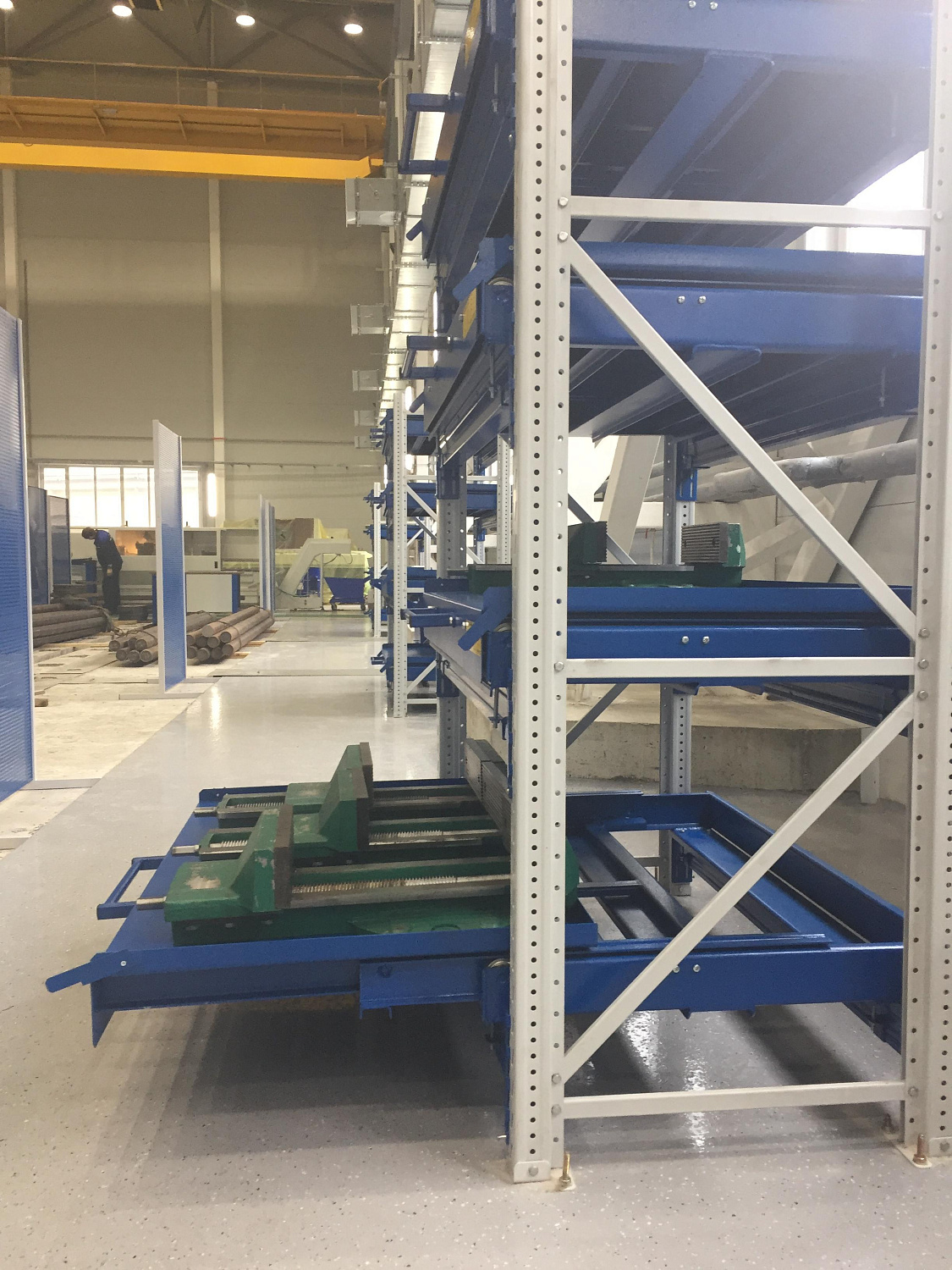 ER-00023585 Стеллаж с выкатными платформами S-HEAVY 1000/1300 (4 яруса хранения)